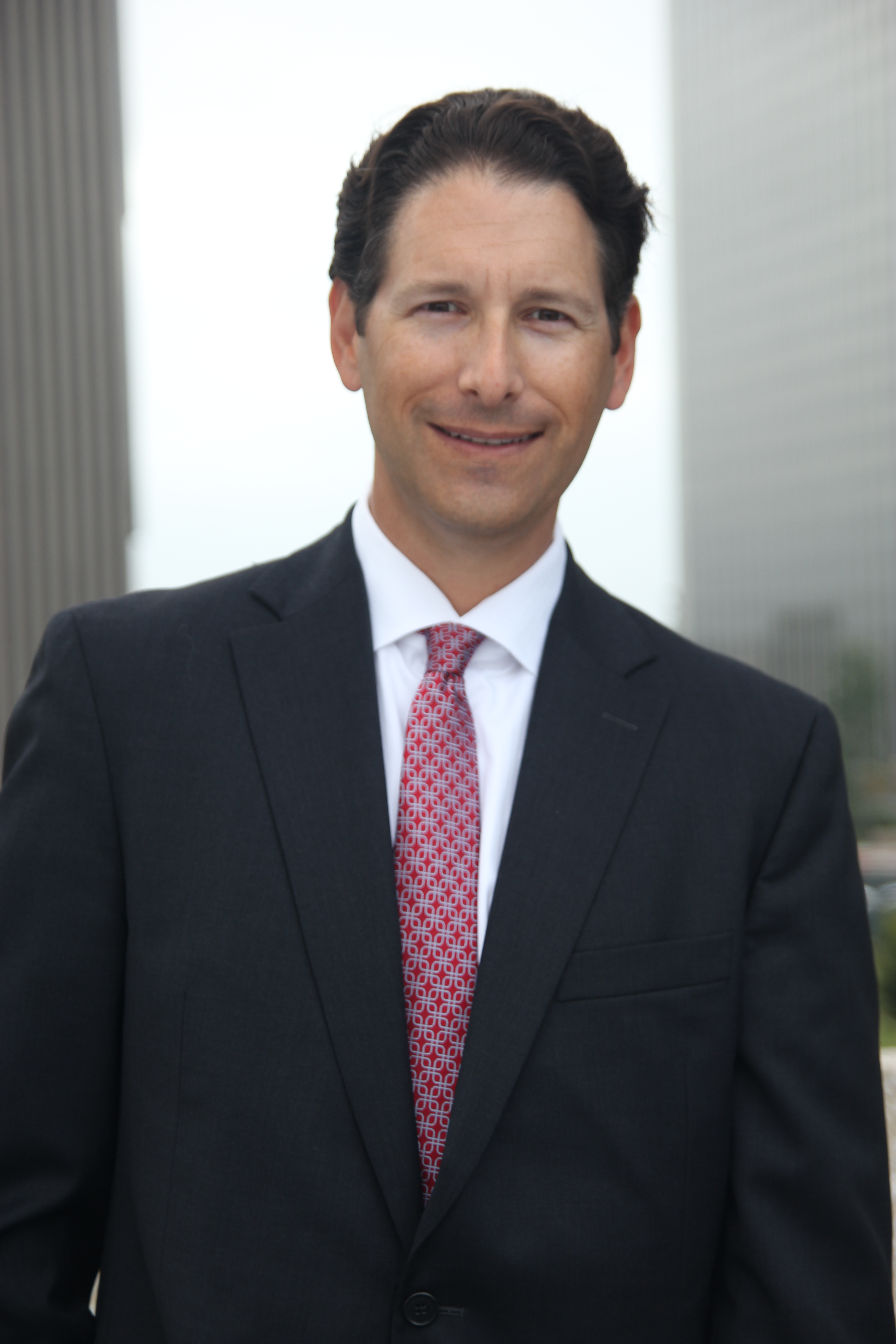 Mr Daniel E Fienberg CFP